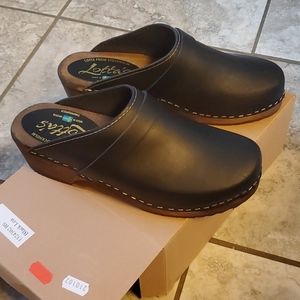 Lotta Clogs